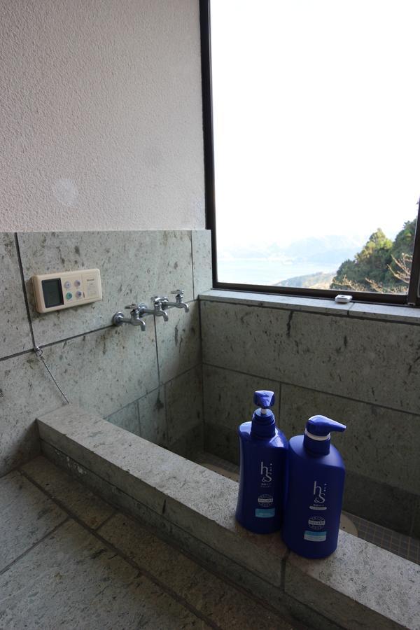 Atami Holiday Home Esterno foto