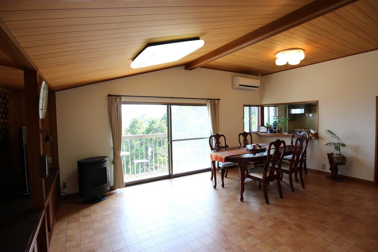 Atami Holiday Home Esterno foto