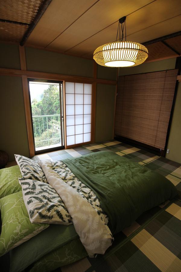 Atami Holiday Home Esterno foto